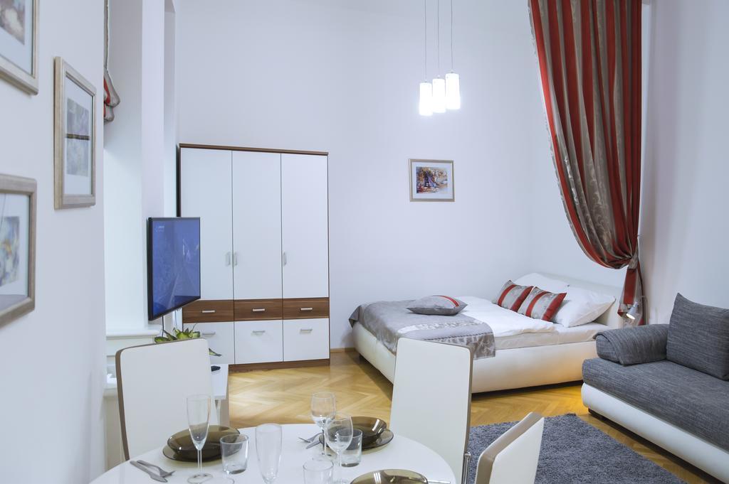 Modern Apartment Vsehrdova Praga Exterior foto